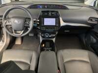 Toyota Prius 2021 5p Premium SR Híbrido L4/1.8 ECT-i 2021 Toyota Prius Venta Interiores 4