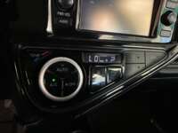 Toyota Prius 2019 5p C Hibrido L4/1.5/Aut 2019 Toyota Prius Venta Interiores 11
