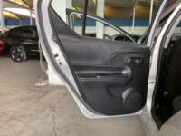 Toyota Prius 2019 5p C Hibrido L4/1.5/Aut 2019 Toyota Prius Venta Interiores 22