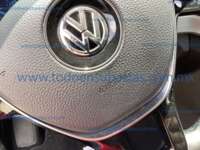 Volkswagen Amarok 2023 4p Highline L4/2.0/TDI Aut 4Motion 2023 Volkswagen Amarok Ingreso Interiores 18