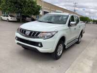 Mitsubishi L200 2019 4p Doble Cabina L4/2.4 Man 2WD 2019 Mitsubishi L200 Venta Exteriores 1