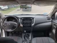 Mitsubishi L200 2019 4p Doble Cabina L4/2.4 Man 2WD 2019 Mitsubishi L200 Venta Interiores 1