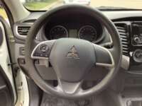 Mitsubishi L200 2019 4p Doble Cabina L4/2.4 Man 2WD 2019 Mitsubishi L200 Venta Interiores 2