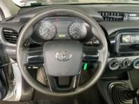 Toyota Hilux 2019 2p Cabina Sencilla L4/2.7 Man 2019 Toyota Hilux Venta Interiores 1
