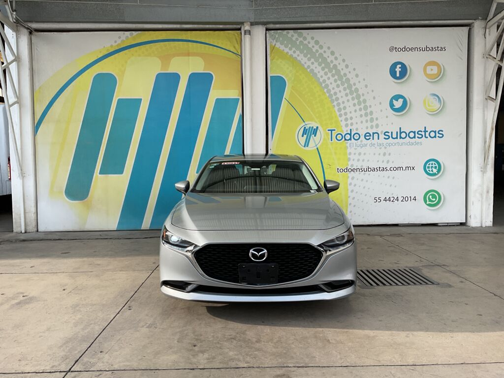 Mazda 3 2021 4p Sedán i Grand Touring L4/2.5 Skyactiv-Drive 2021 Mazda 3 Venta Exteriores 2