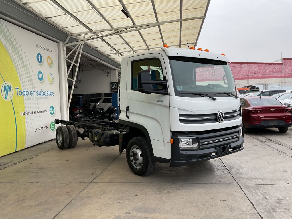 Volkswagen 6.160 2023 2p Delivery L4/2.8/TDI RD 4X2 Man 3.8 Ton 2023 Volkswagen 6.160 Venta Exteriores 3