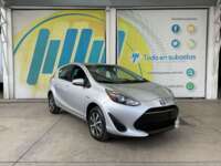 Toyota Prius 2019 5p C Hibrido L4/1.5/Aut 2019 Toyota Prius Venta Exteriores 3