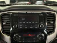 Mitsubishi L200 2021 4p Doble L4/2.5/T Diesel Man 4x4 2021 Mitsubishi L200 Venta Interiores 8