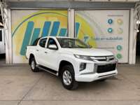 Mitsubishi L200 2021 4p Doble L4/2.5/T Diesel Man 4x4 2021 Mitsubishi L200 Venta Exteriores 3
