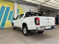 Mitsubishi L200 2021 4p Doble L4/2.5/T Diesel Man 4x4 2021 Mitsubishi L200 Venta Exteriores 7