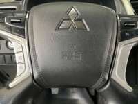 Mitsubishi L200 2021 4p Doble L4/2.5/T Diesel Man 4x4 2021 Mitsubishi L200 Venta Interiores 12