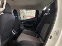 Mitsubishi L200 2021 4p Doble L4/2.5/T Diesel Man 4x4 2021 Mitsubishi L200 Venta Interiores 18