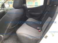 Mitsubishi L200 2019 4p Doble Cabina L4/2.4 Man 2WD 2019 Mitsubishi L200 Ingreso Interiores 16