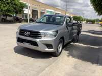 Toyota Hilux 2019 2p Cabina Sencilla L4/2.7 Man 2019 Toyota Hilux Venta Exteriores 1