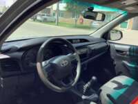 Toyota Hilux 2019 2p Cabina Sencilla L4/2.7 Man 2019 Toyota Hilux Venta Interiores 12