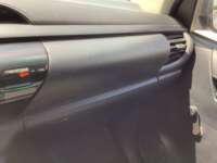 Toyota Hilux 2019 2p Cabina Sencilla L4/2.7 Man 2019 Toyota Hilux Venta Interiores 7