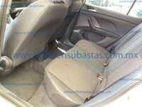 Volkswagen T-Cross 2024 5p Trendline L4/1.6 Tiptronic 2024 Volkswagen T-Cross Ingreso Interiores 17