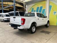 Nissan NP300 Frontier 2022 4p XE L4/2.5 Man 2022 Nissan NP300 Frontier Venta Exteriores 5