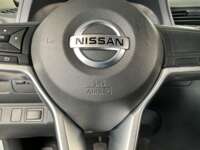 Nissan NP300 Frontier 2022 4p XE L4/2.5 Man 2022 Nissan NP300 Frontier Venta Interiores 12