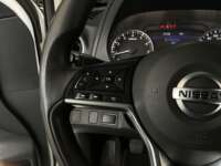 Nissan NP300 Frontier 2022 4p XE L4/2.5 Man 2022 Nissan NP300 Frontier Venta Interiores 6