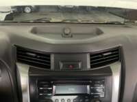 Nissan NP300 Frontier 2022 4p XE L4/2.5 Man 2022 Nissan NP300 Frontier Venta Interiores 7