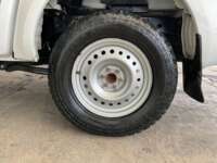 Nissan NP300 Frontier 2022 4p XE L4/2.5 Man 2022 Nissan NP300 Frontier Venta Llantas 4
