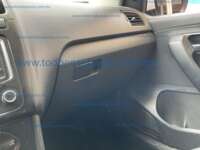 Volkswagen Vento 2018 4p Comfortline L4/1.6 Man 2018 Volkswagen Vento Ingreso Interiores 13