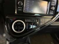 Toyota Prius 2018 5p C Híbrido L4/1.5 Aut 2018 Toyota Prius Venta Interiores 11