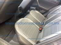 Volkswagen Nivus 2024 5p Highline L3/1.0/T Tiptronic 2024 Volkswagen Nivus Ingreso Interiores 18
