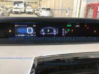 Toyota Prius 2017 5p Base Híbrido L4/1.8 Aut  2017 Toyota Prius Ingreso Interiores 1