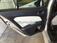 Toyota Prius 2017 5p Base Híbrido L4/1.8 Aut  2017 Toyota Prius Ingreso Interiores 18