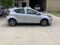 Toyota Prius 2018 5p C Híbrido L4/1.5 Aut 2018 Toyota Prius Venta Exteriores 4