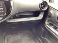 Toyota Prius 2018 5p C Híbrido L4/1.5 Aut 2018 Toyota Prius Venta Interiores 12