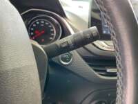Chevrolet Onix 2023 4p LT L3/1.0/T Aut IMG_4333