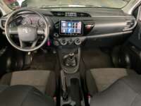 Toyota Hilux 2019 4p Doble Cabina Base L4/2.7 Man  2019 Toyota Hilux Venta Interiores 4