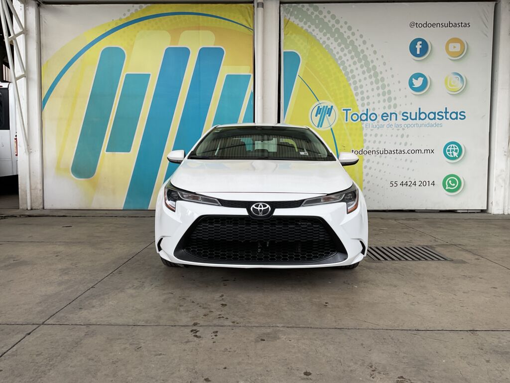 Toyota Corolla 2020 4p Base L4/1.8 CVT  2020 Toyota Corolla Venta Exteriores 2