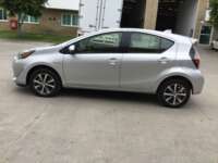 Toyota Prius 2019 5p C Hibrido L4/1.5/Aut 2019 Toyota Prius Venta Exteriores 8