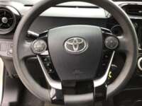 Toyota Prius 2019 5p C Hibrido L4/1.5/Aut 2019 Toyota Prius Venta Interiores 14