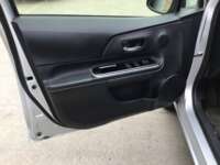 Toyota Prius 2019 5p C Hibrido L4/1.5/Aut 2019 Toyota Prius Venta Interiores 15