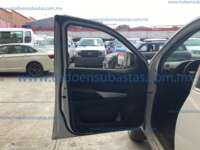 Nissan NP300 Frontier 2020 4p S Diesel L4/2.5/T 4X4 Man 2020 Nissan NP300 Frontier Ingreso Interiores 0