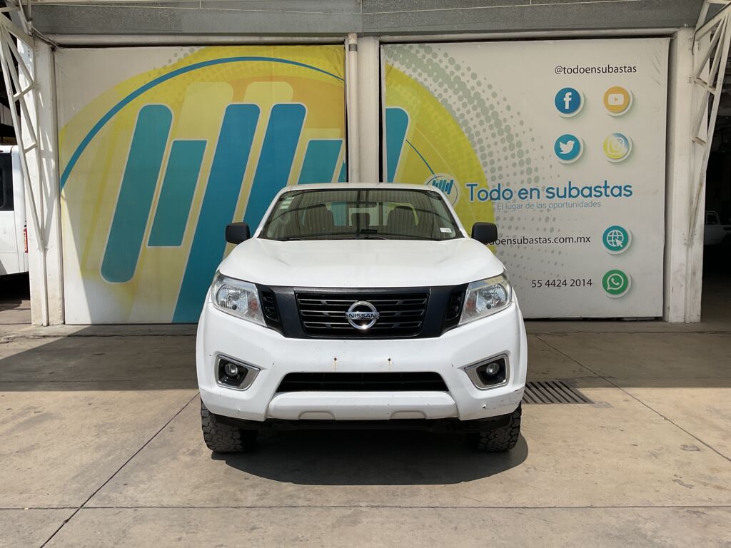 Nissan NP300 Frontier 2020 4p S Diesel L4/2.5/T 4X4 Man 2020 Nissan NP300 Frontier Venta Exteriores 2