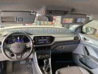 Volkswagen T-Cross 2023 5p Trendline L4/1.6 Tiptronic 2023 Volkswagen T-Cross Ingreso Interiores 17