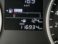 Nissan Versa 2020 4p Sense L4/1.6 Man 2020 Nissan Versa Venta Interiores 3
