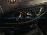 Nissan Frontier 2023 4p SE L4/2.5 Man 2023 Nissan Frontier Ingreso Interiores 11