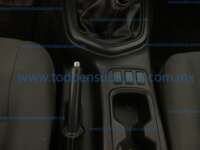 Nissan Frontier 2023 4p SE L4/2.5 Man 2023 Nissan Frontier Ingreso Interiores 14