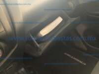Nissan Frontier 2023 4p SE L4/2.5 Man 2023 Nissan Frontier Ingreso Interiores 16