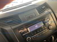 Nissan Frontier 2023 4p SE L4/2.5 Man 2023 Nissan Frontier Ingreso Interiores 9