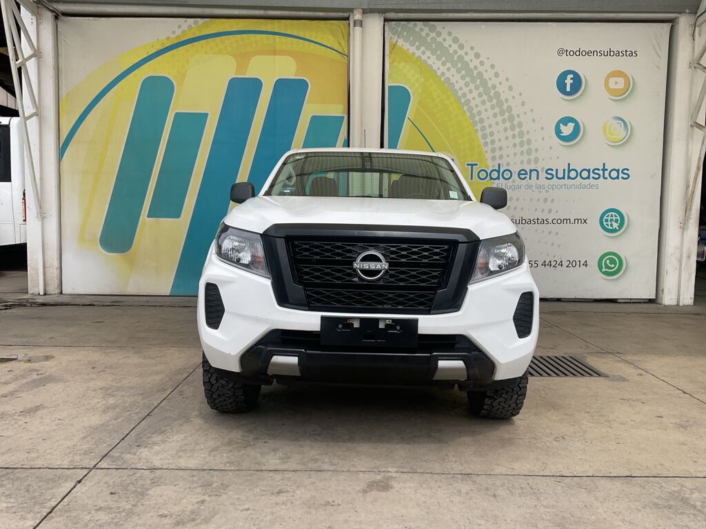 Nissan NP300 Frontier 2023 4p SE L4/2.5 Man 2023 Nissan NP300 Frontier Venta Exteriores 2