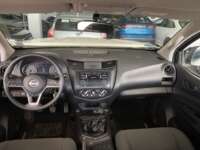 Nissan NP300 Frontier 2023 4p SE L4/2.5 Man 2023 Nissan NP300 Frontier Venta Interiores 4
