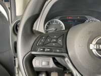 Nissan NP300 Frontier 2023 4p SE L4/2.5 Man 2023 Nissan NP300 Frontier Venta Interiores 5